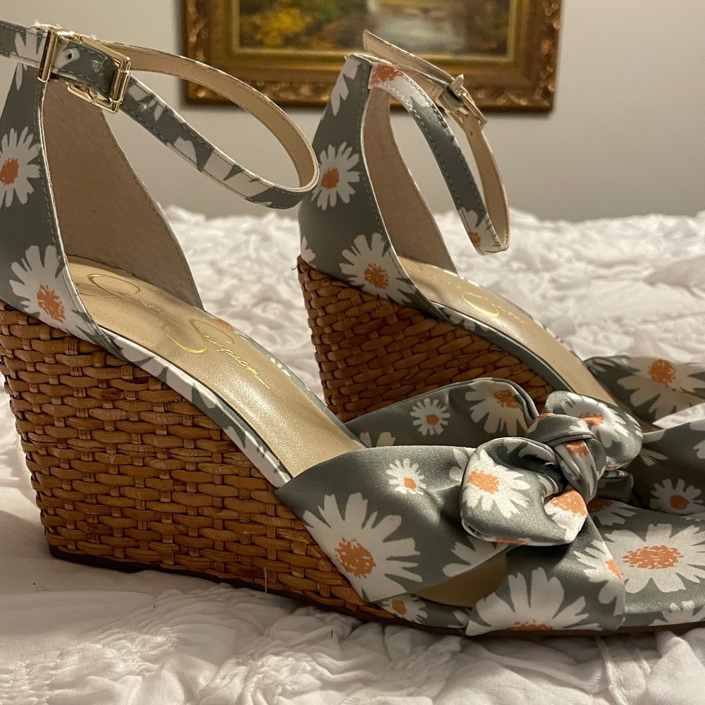 Jesica Simpson Daisy Sandals Pale Green Pristine
